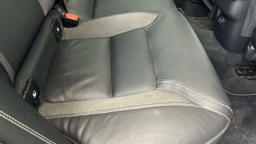 Used Volvo XC60 2021 for sale - 77198120: Photo 48