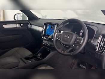 Used Volvo XC40 2024 for sale - 78123137: Photo