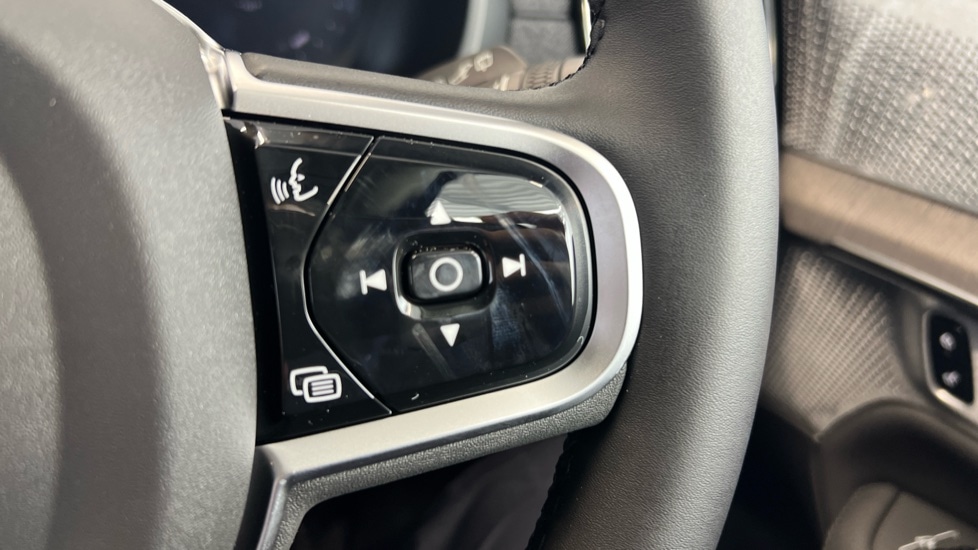 Used Volvo XC90 2025 for sale - 77082583: Photo 22