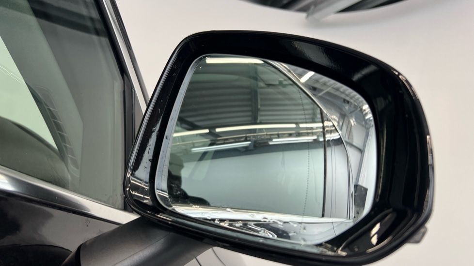 Used Volvo XC90 2025 for sale - 77082583: Photo 32