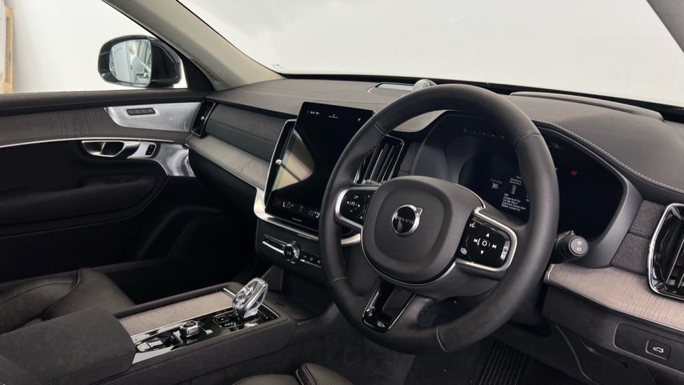Used Volvo XC90 2025 for sale - 77082583: Photo 4