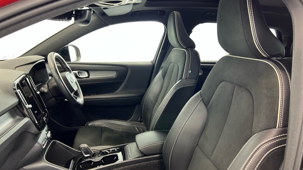 Used Volvo XC40 2021 for sale - 76428306: Photo 37