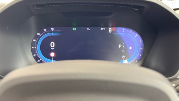 Used Volvo XC40 2022 for sale - 76221865: Photo 11
