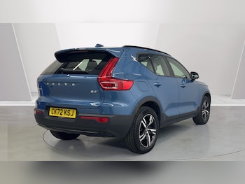 Used Volvo XC40 2022 for sale - 76221865: Photo 2