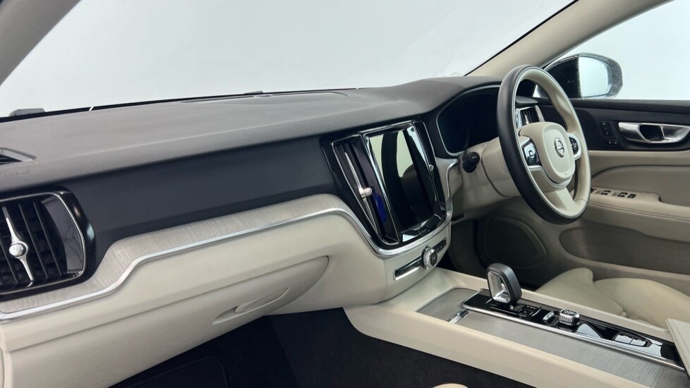 Used Volvo V60 2025 for sale - 77205716: Photo 36