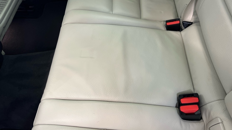 Used Volvo V60 2025 for sale - 77205716: Photo 46