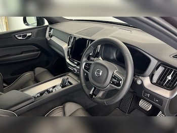 Used Volvo XC60 2022 for sale - 75472679: Photo