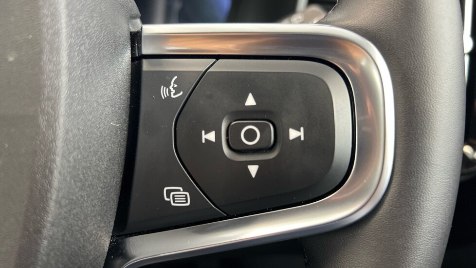 Used Volvo XC40 2025 for sale - 76074430: Photo 22