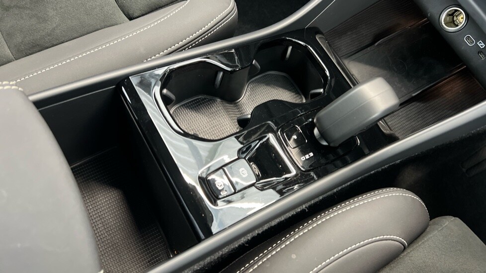 Used Volvo XC40 2025 for sale - 76074430: Photo 25