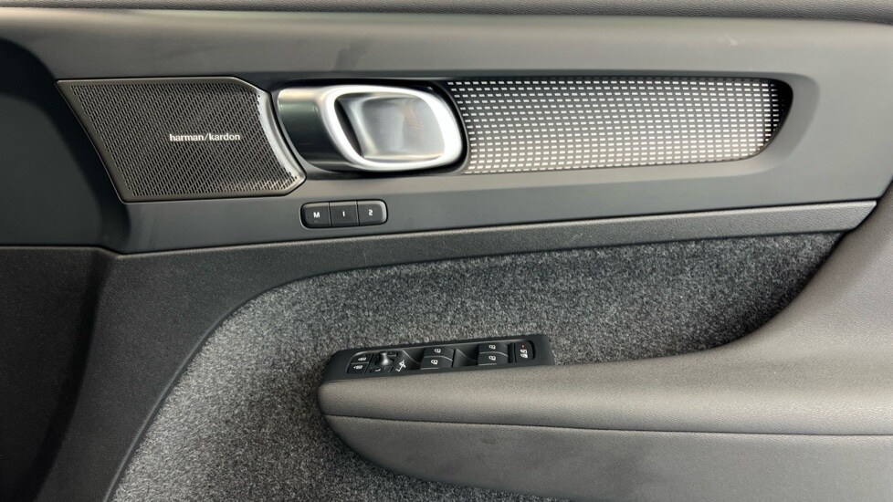 Used Volvo XC40 2025 for sale - 76074430: Photo 29