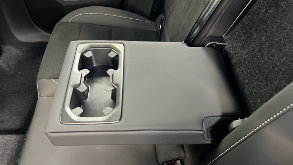 Used Volvo XC40 2025 for sale - 76074430: Photo 34