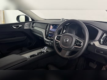 Used Volvo XC60 2025 for sale - 78232922: Photo
