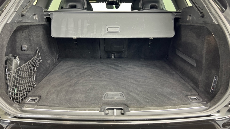 Used Volvo XC60 2019 for sale - 77193560: Photo 47