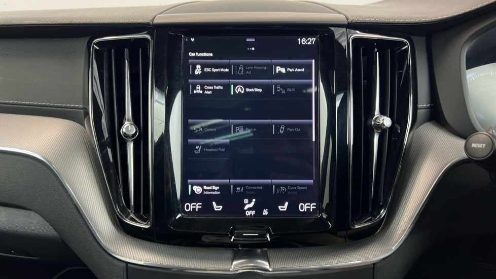 Used Volvo XC60 2019 for sale - 77193560: Photo 62