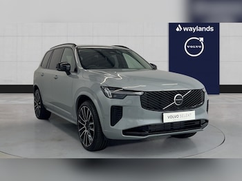 2025 - 2.0 T8 PHEV Ultra Dark 5dr AWD Geartronic