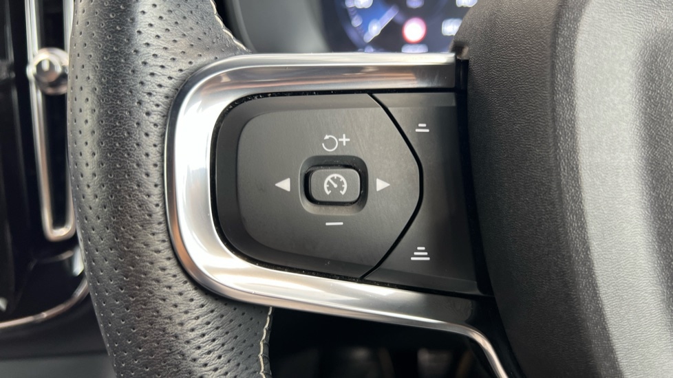 Used Volvo XC40 2021 for sale - 76033744: Photo 21
