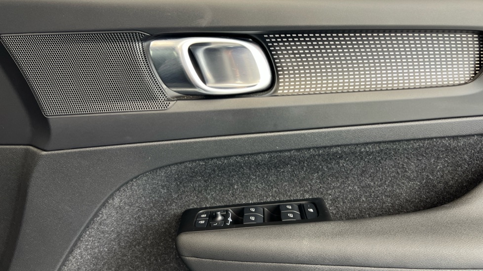 Used Volvo XC40 2021 for sale - 76033744: Photo 29
