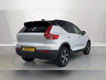 Used Volvo XC40 2021 for sale - 76033744: Photo 2