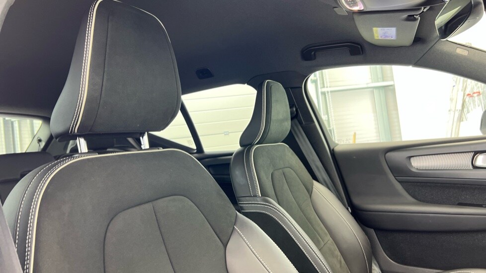 Used Volvo XC40 2021 for sale - 76033744: Photo 31
