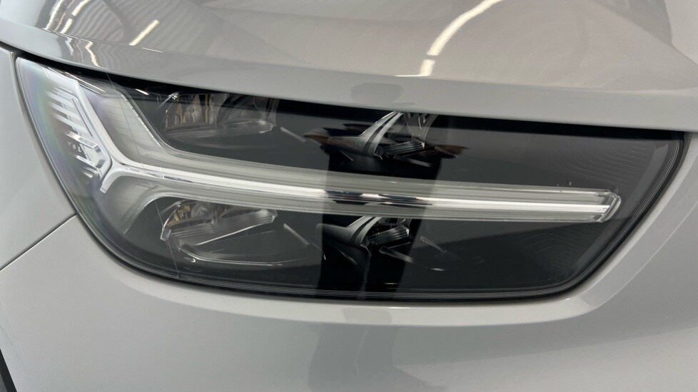 Used Volvo XC40 2021 for sale - 76033744: Photo 40