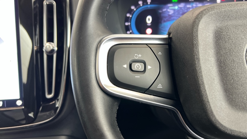 Used Volvo XC40 2022 for sale - 77269328: Photo 21