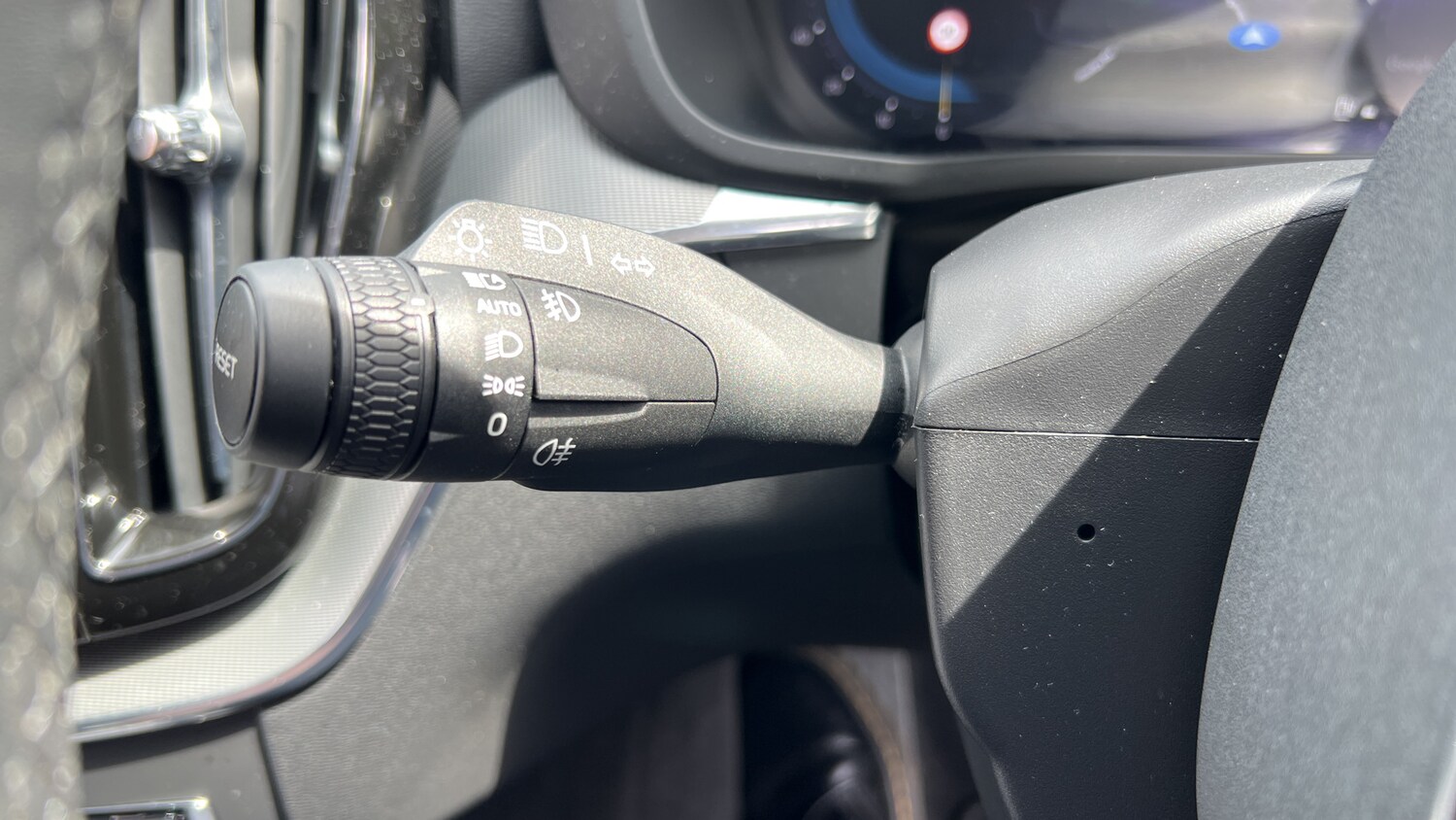 Used Volvo XC60 2023 for sale - 76861693: Photo 22