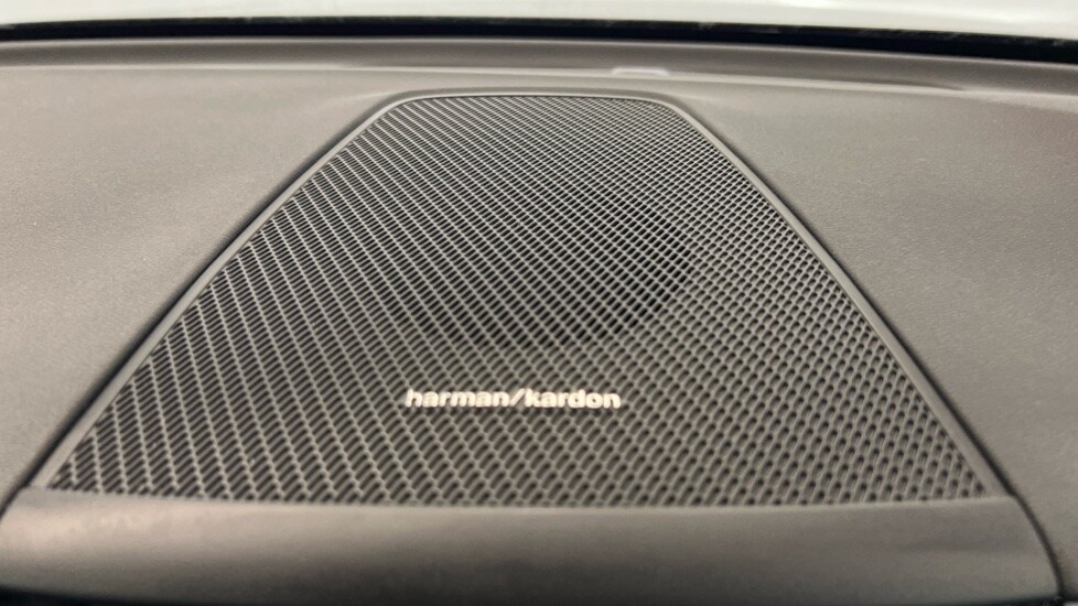 Used Volvo XC60 2023 for sale - 76861693: Photo 25