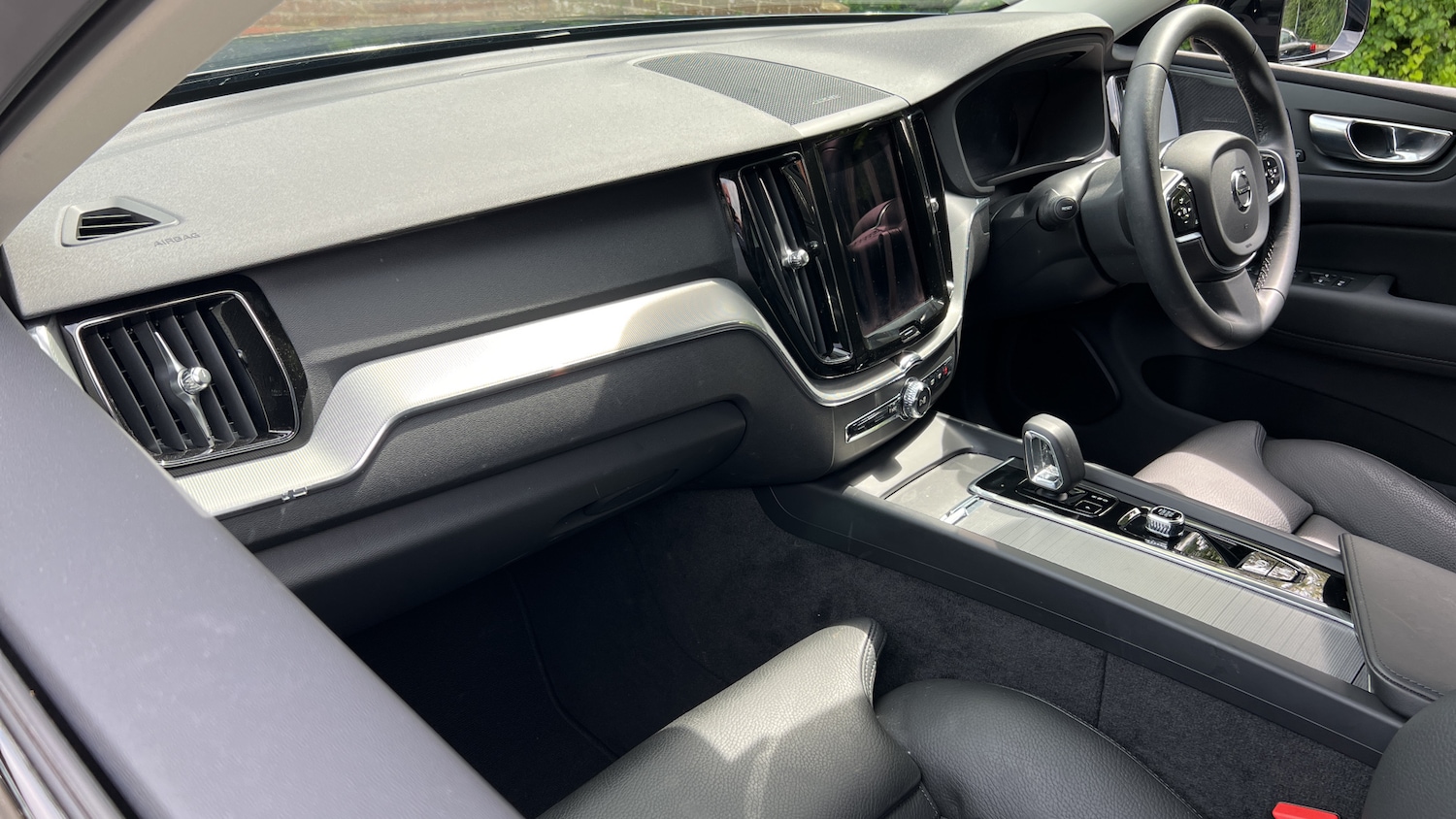 Used Volvo XC60 2023 for sale - 76861693: Photo 4