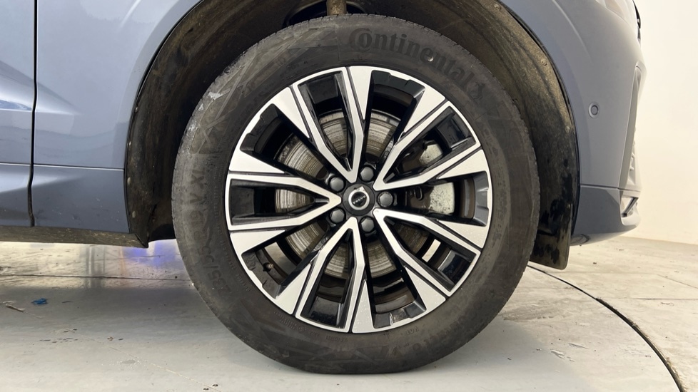 Used Volvo XC60 2023 for sale - 76861693: Photo 9