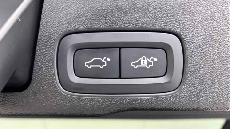 Used Volvo XC60 2020 for sale - 75959683: Photo 35