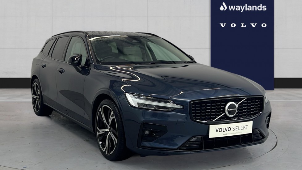Used Volvo V60 2025 for sale - 78137000: Photo 1
