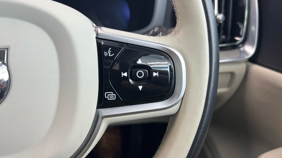 Used Volvo V60 2025 for sale - 78137000: Photo 22