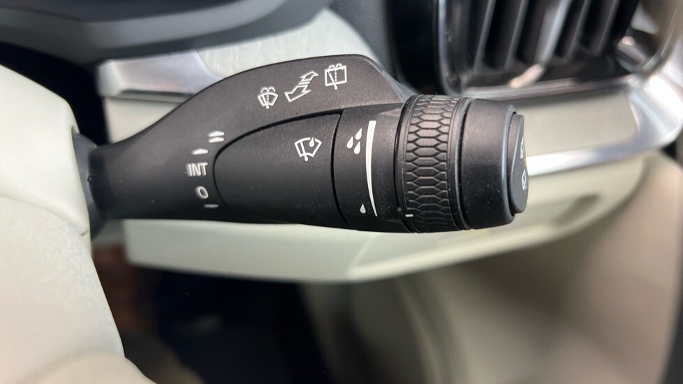 Used Volvo V60 2025 for sale - 78137000: Photo 23