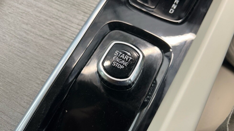 Used Volvo V60 2025 for sale - 78137000: Photo 27