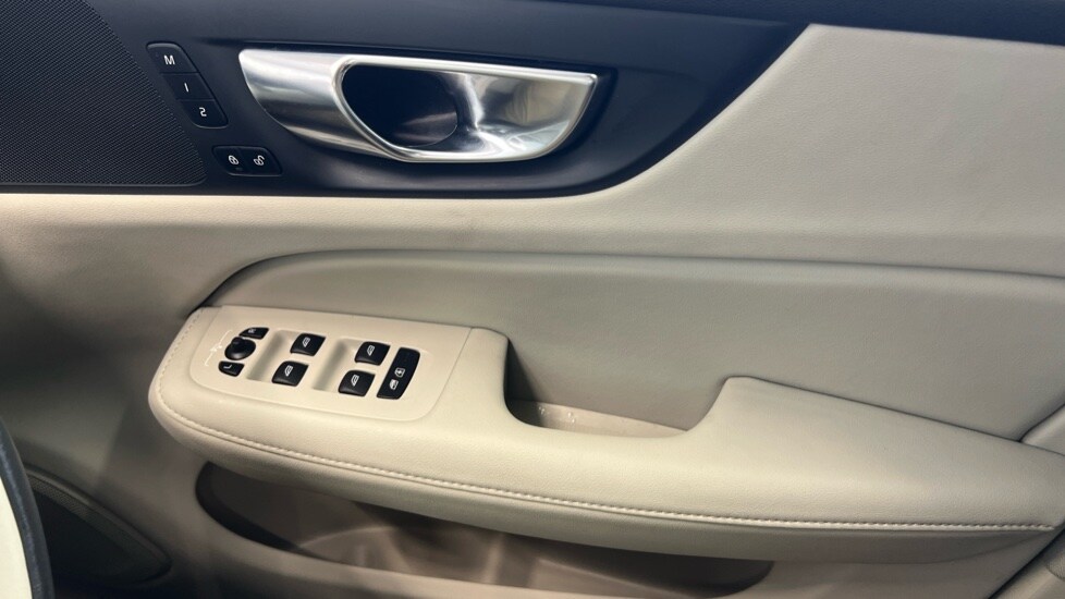 Used Volvo V60 2025 for sale - 78137000: Photo 29