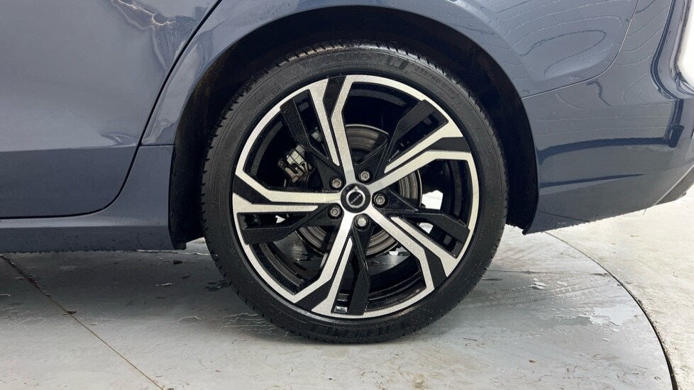 Used Volvo V60 2025 for sale - 78137000: Photo 44