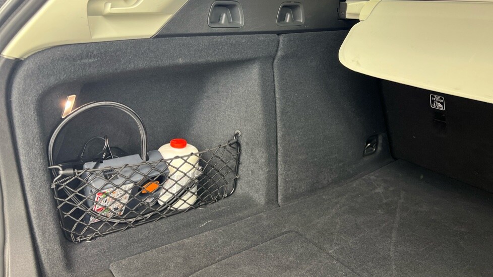 Used Volvo V60 2025 for sale - 78137000: Photo 49