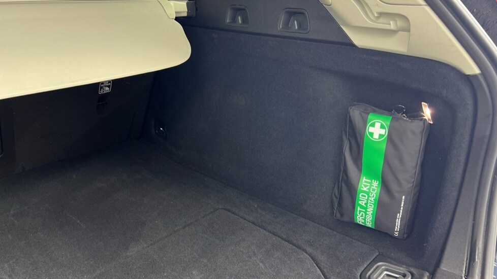 Used Volvo V60 2025 for sale - 78137000: Photo 50