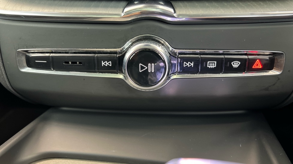 Used Volvo XC60 2024 for sale - 76563744: Photo 51