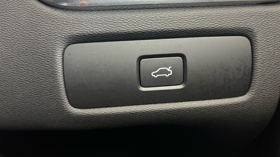 Used Volvo XC60 2024 for sale - 76563744: Photo 52