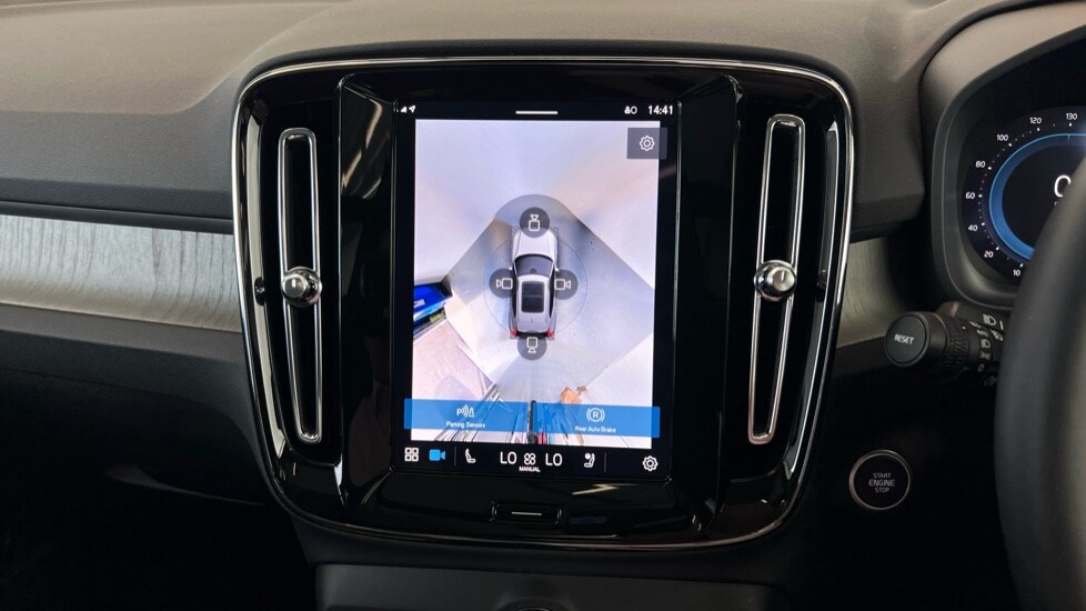 Used Volvo XC40 2024 for sale - 78117759: Photo 32