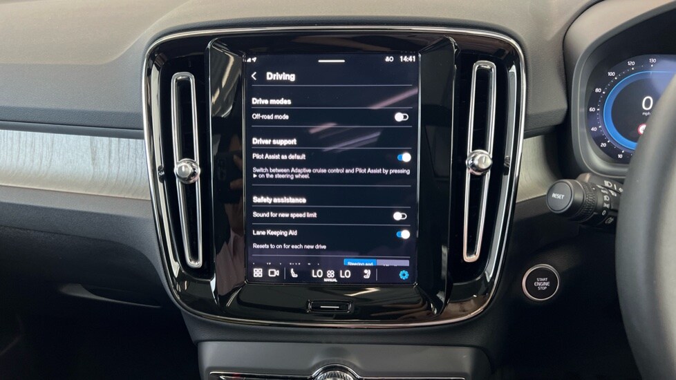 Used Volvo XC40 2024 for sale - 78117759: Photo 38