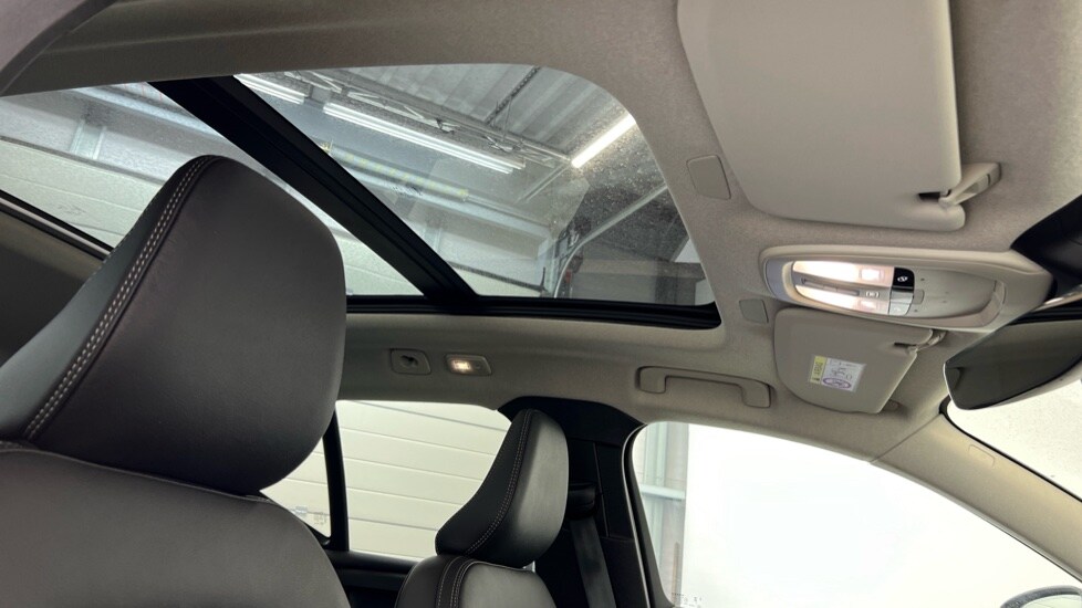 Used Volvo XC40 2024 for sale - 78117759: Photo 39