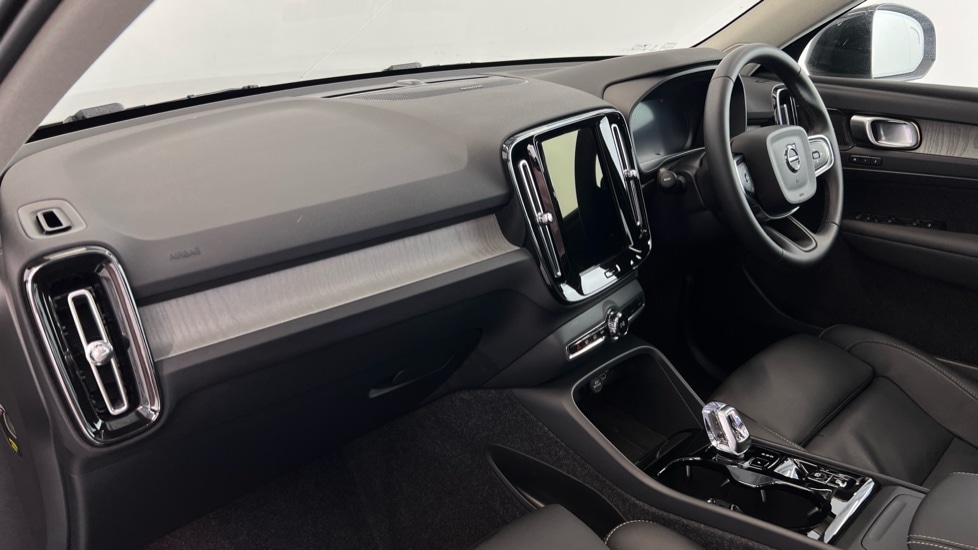 Used Volvo XC40 2024 for sale - 78117759: Photo 4