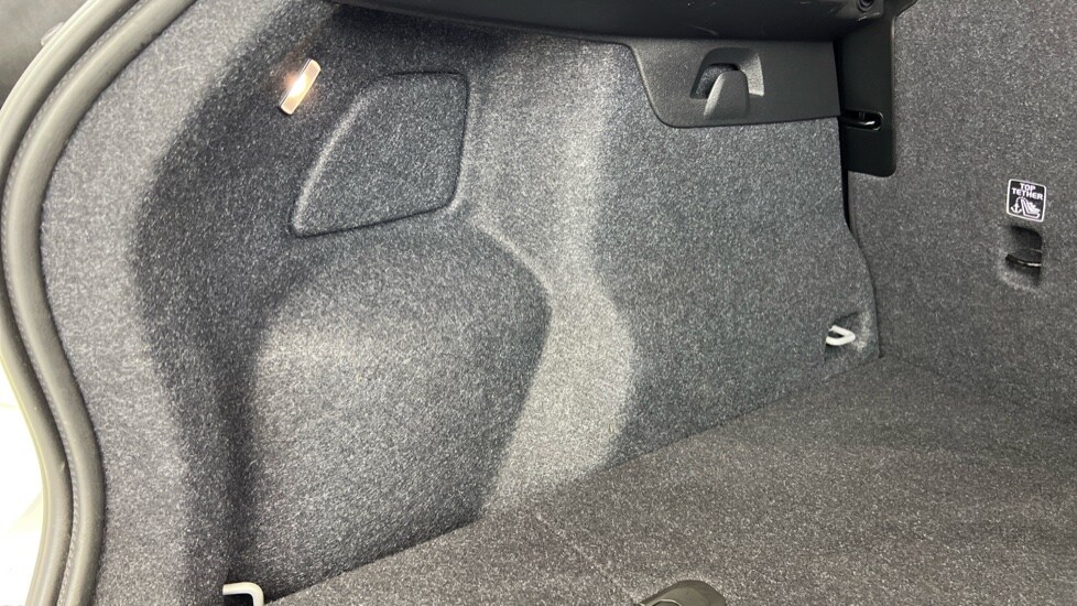 Used Volvo XC40 2024 for sale - 78117759: Photo 42