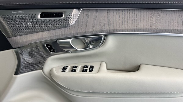 Used Volvo XC90 2025 for sale - 76180192: Photo 29