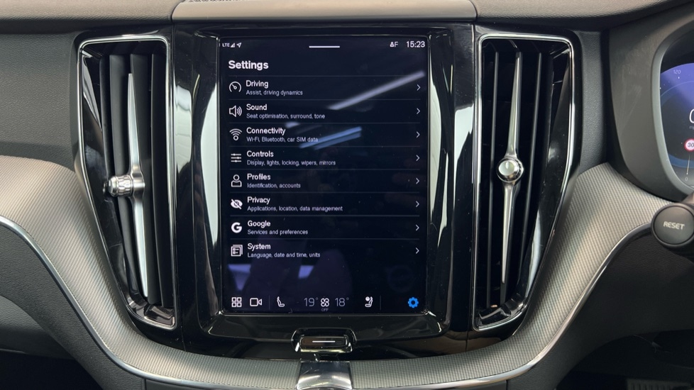 Used Volvo XC60 2023 for sale - 76332175: Photo 17