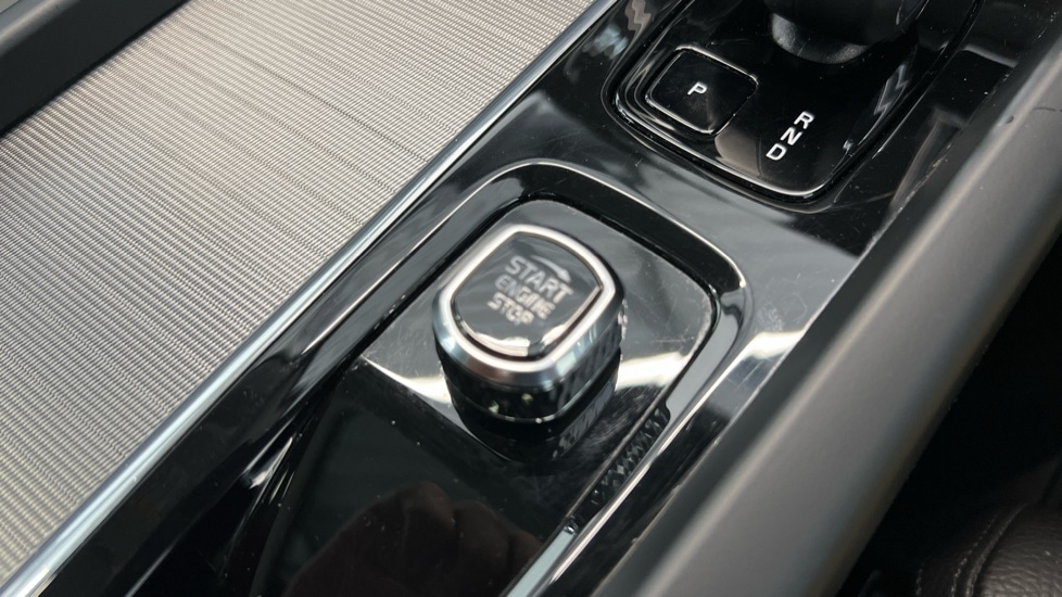 Used Volvo XC60 2023 for sale - 76332175: Photo 27