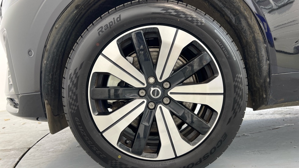 Used Volvo XC60 2023 for sale - 76332175: Photo 9