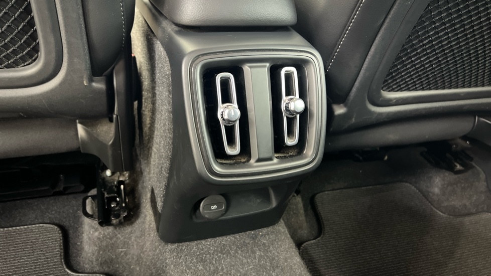 Used Volvo XC40 2021 for sale - 76033673: Photo 15